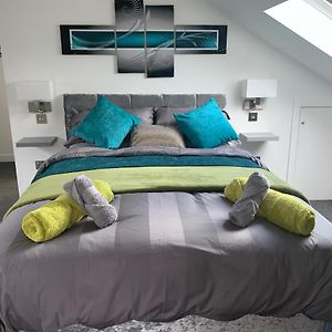 Rosemary House Brs Airport Accommodation